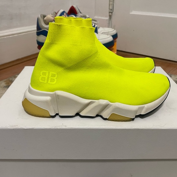EUC Women Sz 7 (Euro Sz 37) Balenciaga Speed Trainer With BB Neon/Bright Yellow - Picture 8 of 17